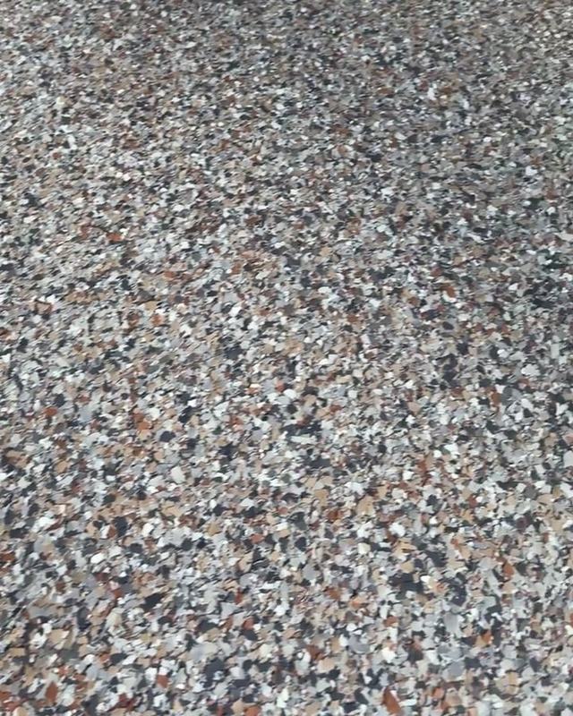 Close-up of a full flake broadcast