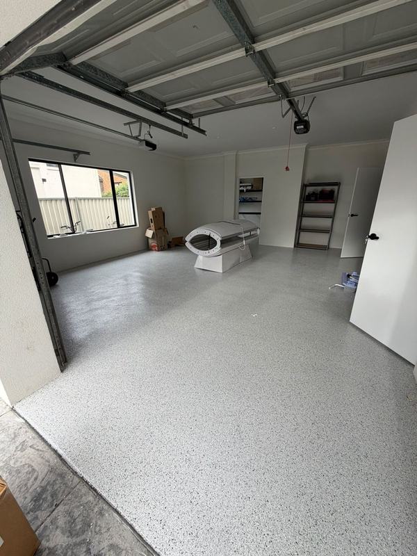 Garage with side window